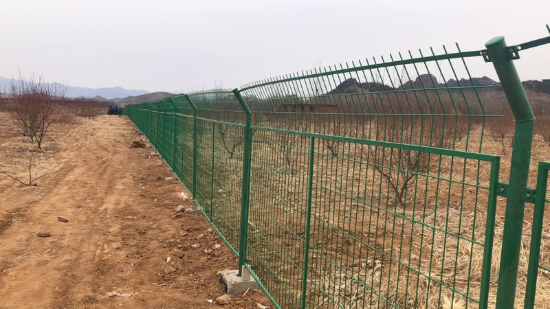 浸塑水源地隔離網(wǎng) 浸塑水源地隔離網(wǎng)